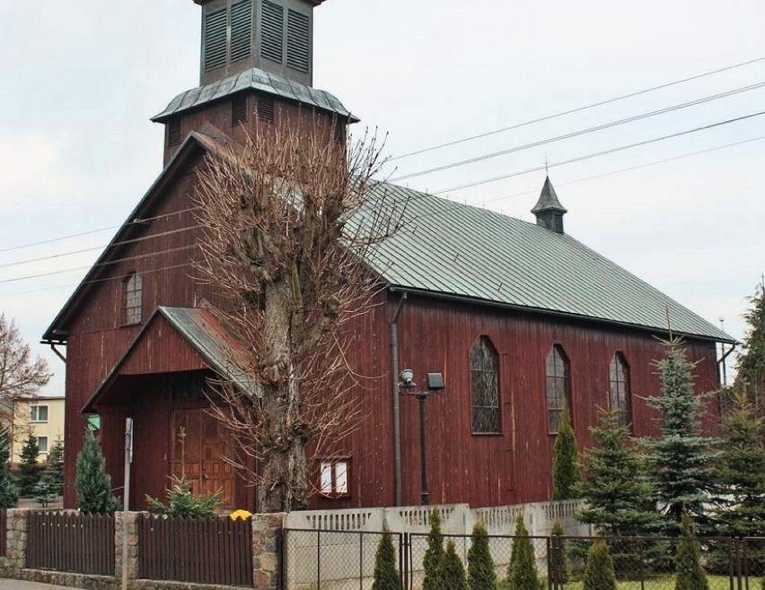 Drewniany kościół w Karsinie doczeka się renowacji. Są na to...