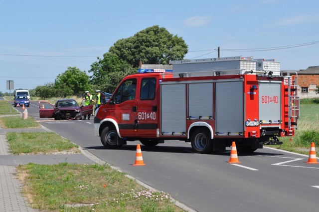 Wypadek: czołowe zderzenie na drodze do Wieszczyczyna - piątek, 10 czerwca 2016 roku