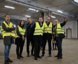 Delegacja z firmy IKEA w Radomsku. Odwiedziła Fameg, starostwo i POW Kamil. ZDJĘCIA