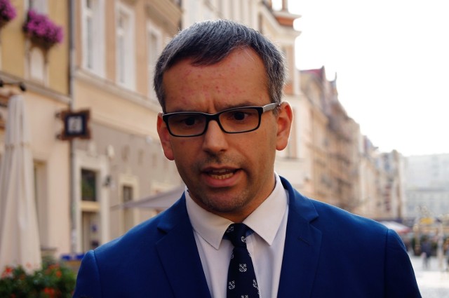 Krzysztof Drynda, lider Razem dla Opola, zarzuca służbom miejskim nierówne traktowanie