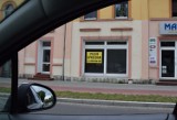 Smutne obrazki z centrum Nowej Soli. 21 lokali do wynajęcia lub na sprzedaż. Co się dzieje i w jakim kierunku zmierza?