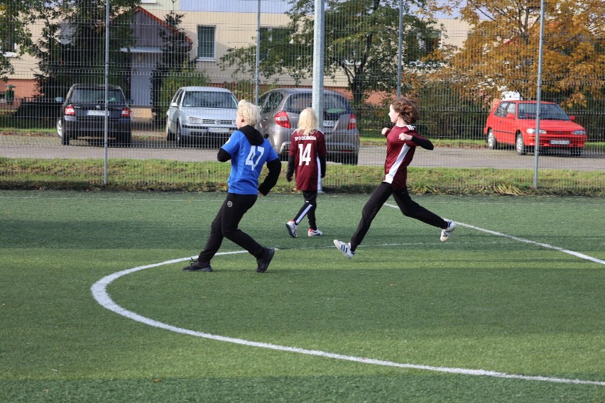 Młode piłkarki zachwyciły w "Miejskim Turnieju Piłki Nożnej"