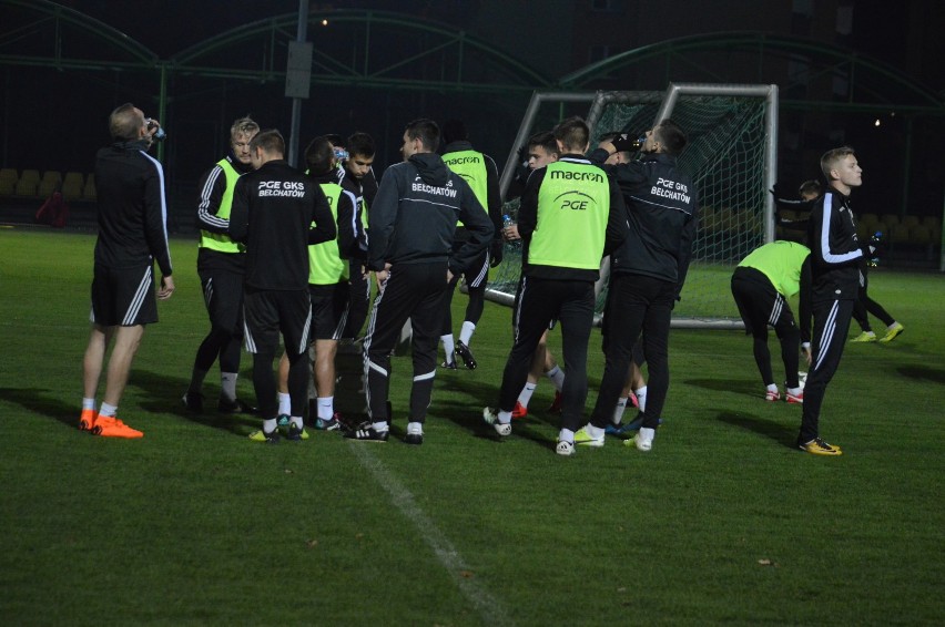 GKS Bełchatów rozpoczął przygotowania do bardzo ważnej rundy wiosennej. Nowe twarze pojawiły się na pierwszym treningu