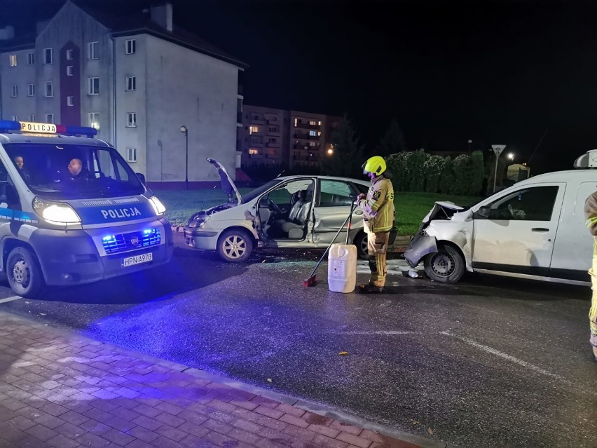 Malbork. Wypadek na ulicy Michałowskiego [ZDJĘCIA]. Kobieta trafiła do szpitala