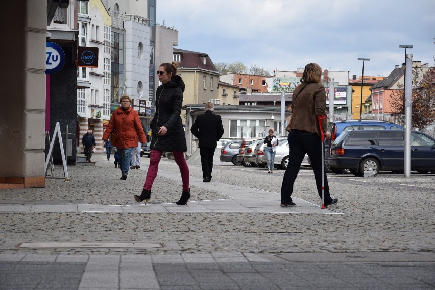 Rybniczanka złamała nogę na Placu Wolności