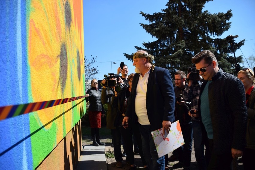 Zenon Martyniuk zaakceptował "mural z Zenkiem"
