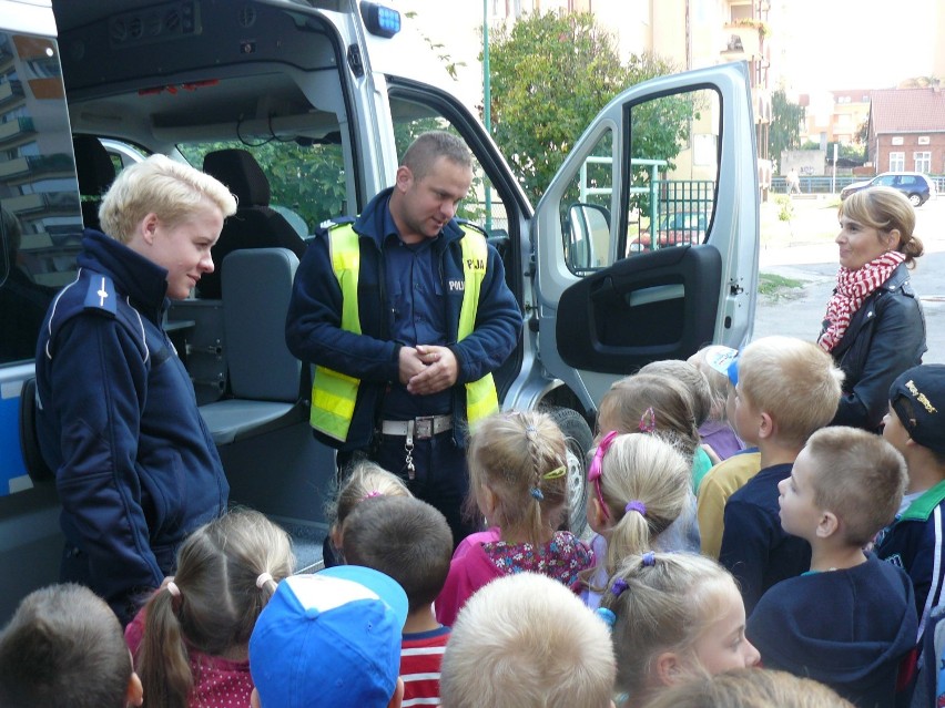 Dzieci z Przedszkola nr 8 w Malborku spotkały się z policjantami
