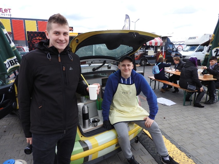 Foodtruck w Białymstoku. Foodtrucki pod Outlet Białystok