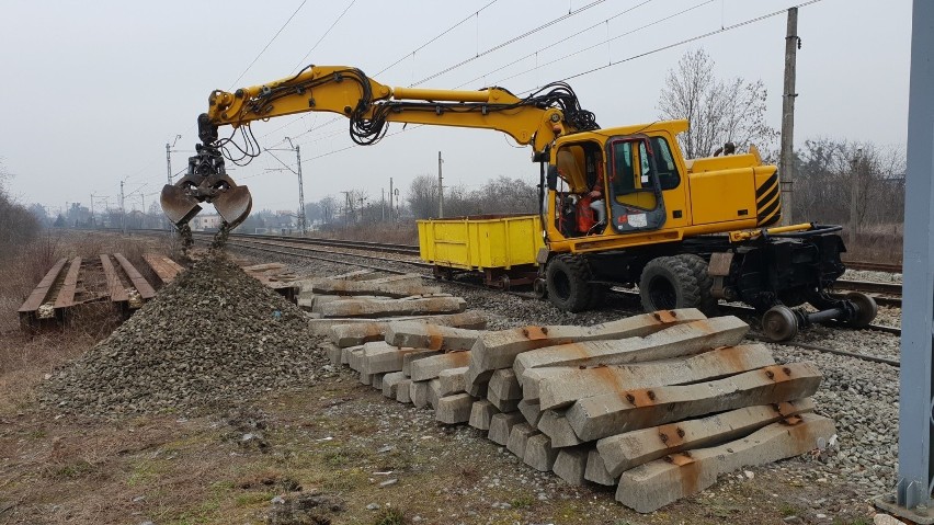 Ruszył remont torów po wypadku pociągu towarowego w Strzelcach Opolskich 