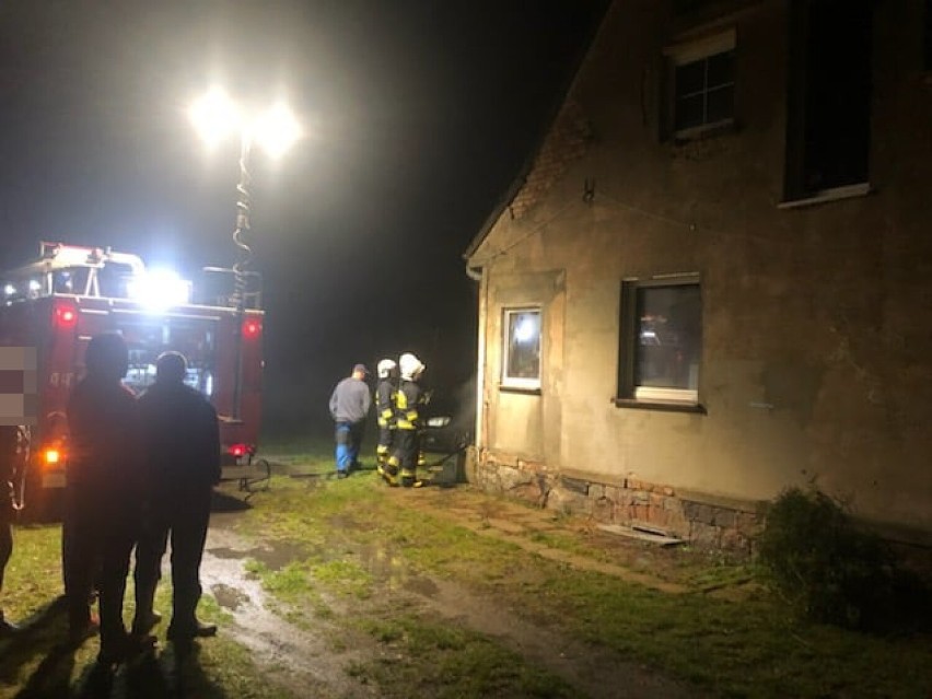 Szczepowice: Pożar budynku mieszkalnego w Szczepowicach. W akcji strażacy z trzech powiatów!