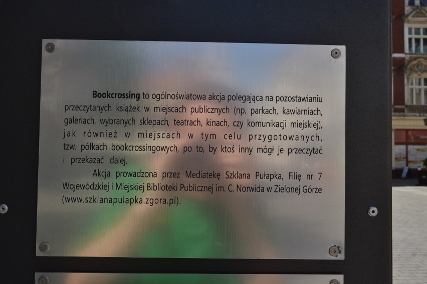 Półka bookcrossingowa