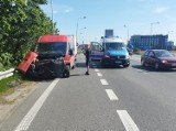 Wypadek autobusu podmiejskiego, busa i auta dostawczego na wylocie z Wrocławia