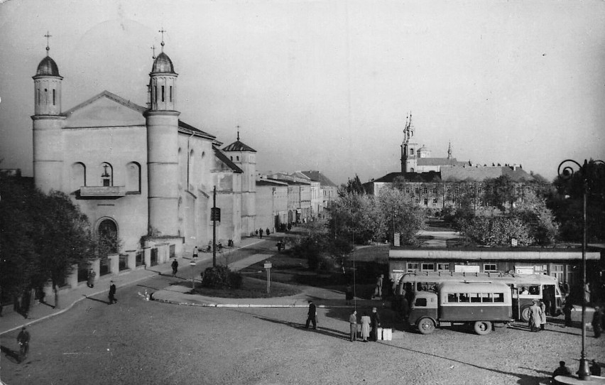 Nowy Rynek w Wieluniu na starej fotografii. Zobacz zdjęcia z lat 1910-1970