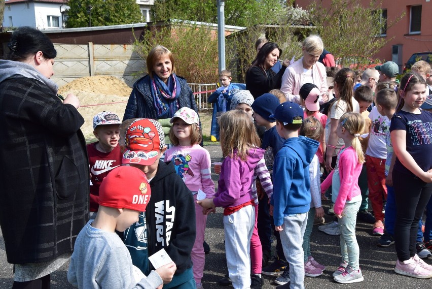 Zawody biegowe w Szkole Podstawowej numer 7 w Skierniewicach 