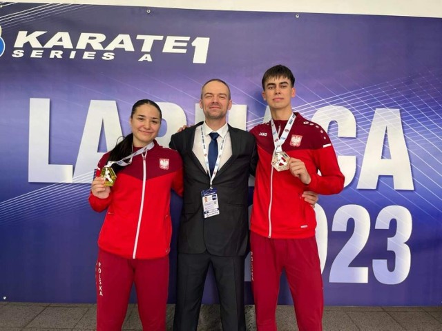 Julia Daniszewska, związana na co dzień z gdańskim Klubem Karate Sonkei oraz Michał Florczak z Pleszewskiego Klubu Karate, to zawodnicy, którzy stanęli na podium turnieju w cypryjskiej Larnace
