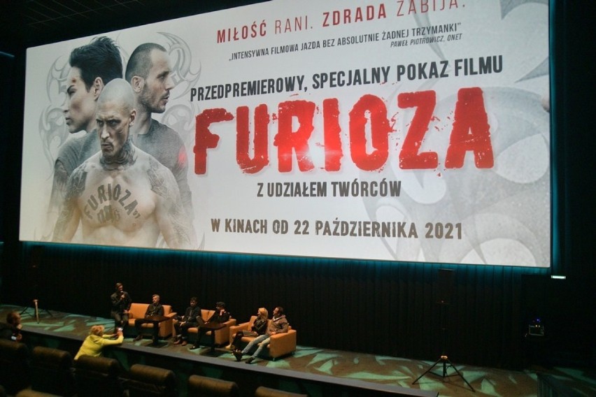 W kinie Helios odbyły się pokazy specjalne polskiego filmu...