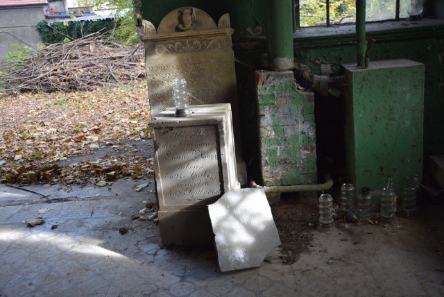Dawny żydowski cmentarz jest w fatalnym stanie