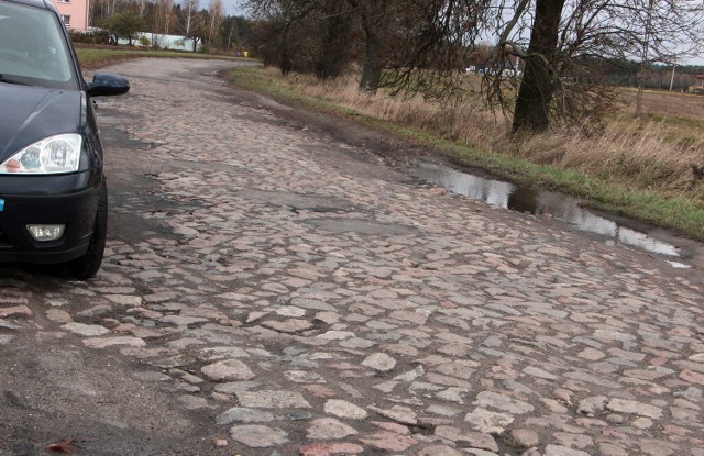 W planie jest remont odcinka ulicy Jaskółczej, od cmentarza do granic administracyjnych Grudziądza. Jeśli miasto otrzyma dotację, prace ruszą i zakończą się w przyszłym roku