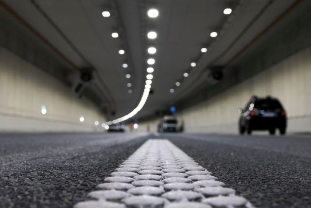 W tunelu może zostać zamontowany odcinkowy pomiar prędkości.