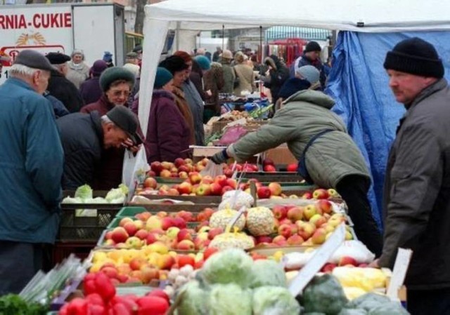 Gdzie przeniosą bazar „Na Dołku”? Słynne targowisko zmienia lokalizacje. Mieszkańcy podzieleni