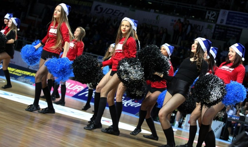 Cheerleaderki na meczu PC Toruń - Stelmet [ZDJĘCIA]