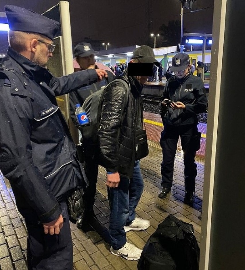 Akcja policji na dworcu w Warszawie. Zatrzymano 48-latka...
