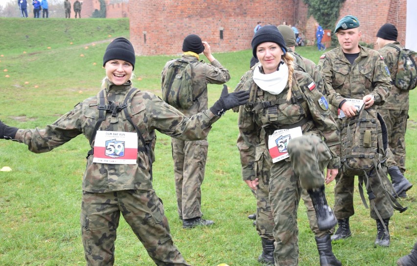 Malbork. Polscy żołnierze zdominowali mistrzostwa NATO w biegach przełajowych [ZDJĘCIA]