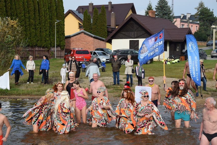 IV Zlot Morsów w Gibach. Rozpoczął się sezon na zimne kąpiele