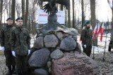 Zakopane. Narodowy Dzień Pamięci Żołnierzy Wyklętych pod pomnikiem "Ognia"