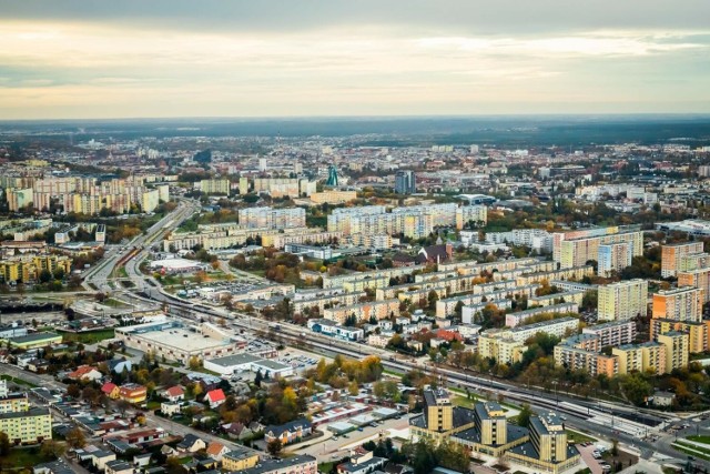 Największe bydgoskie osiedla liczą ponad 20 tysięcy mieszkańców.

Przejdź dalej i sprawdź, które bydgoskie osiedla są najbardziej zaludnione >>>