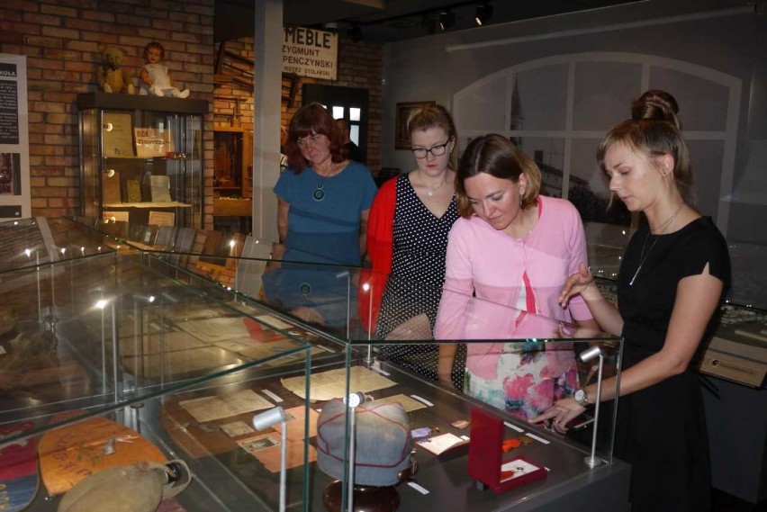 Swarzędzkie Centrum Historii i Sztuki powstało w dawnym budynku remizy strażackiej. Wiemy jak muzeum wygląda w środku 