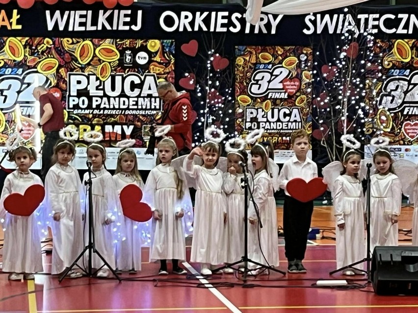32.Finał Wielkiej Orkiestry Świątecznej Pomocy w Opatowie. Jest już ponad 57 tysięcy złotych. Liczenie wciąż trwa. Mamy nowe zdjęcia