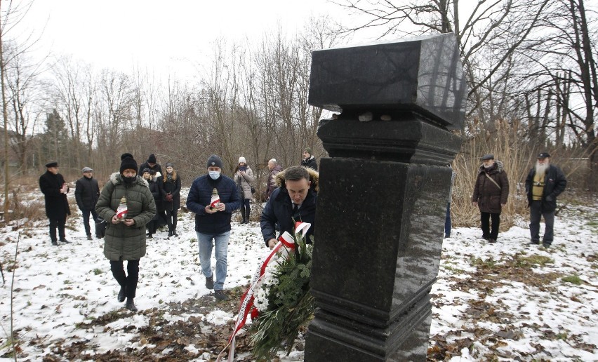 Obchody Międzynarodowego Dnia Pamięci Ofiar Holokaustu na cmentarzu żydowskim w Rzeszowie [ZDJĘCIA]