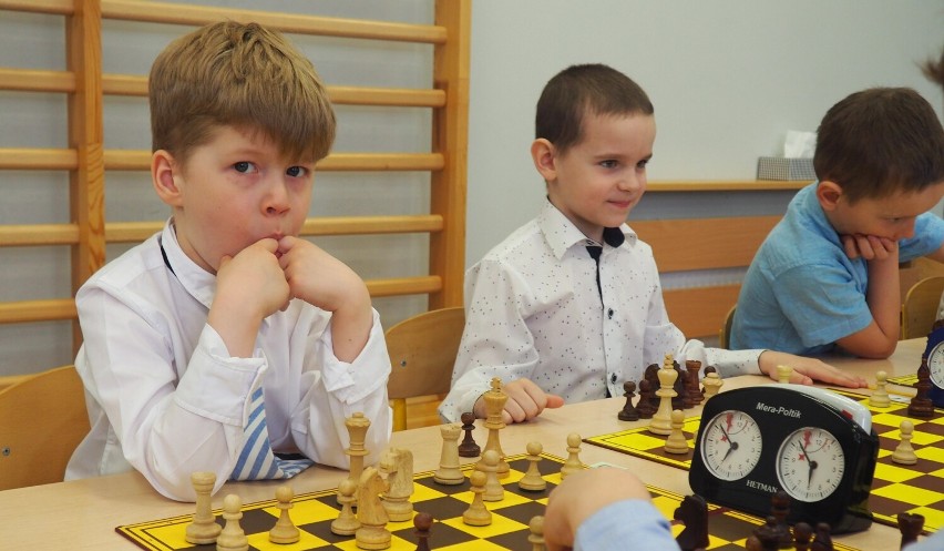 II Turniej Szachowy dla przedszkolaków w Zdziechowie