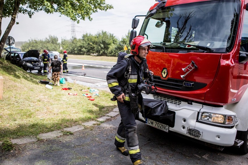 Pożar samochodu w Wałbrzychu