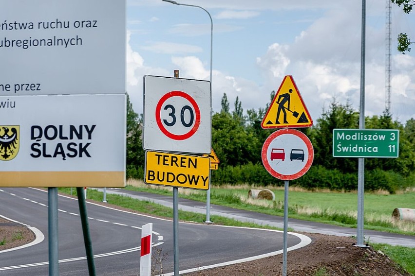 Modliszówka, czyli droga Świdnica-Wałbrzych prawie gotowa. Jej oddanie prolongowane na koniec września!
