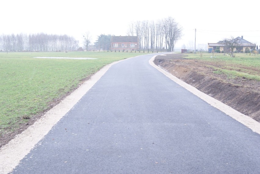 W gminie Gizałki oddano do użytku dwie nowe drogi