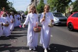 Procesja Bożego Ciała 2023 w Rybniku - zobacz ZDJĘCIA. Ulicami centrum przeszli wspólnie wierni z czterech parafii 