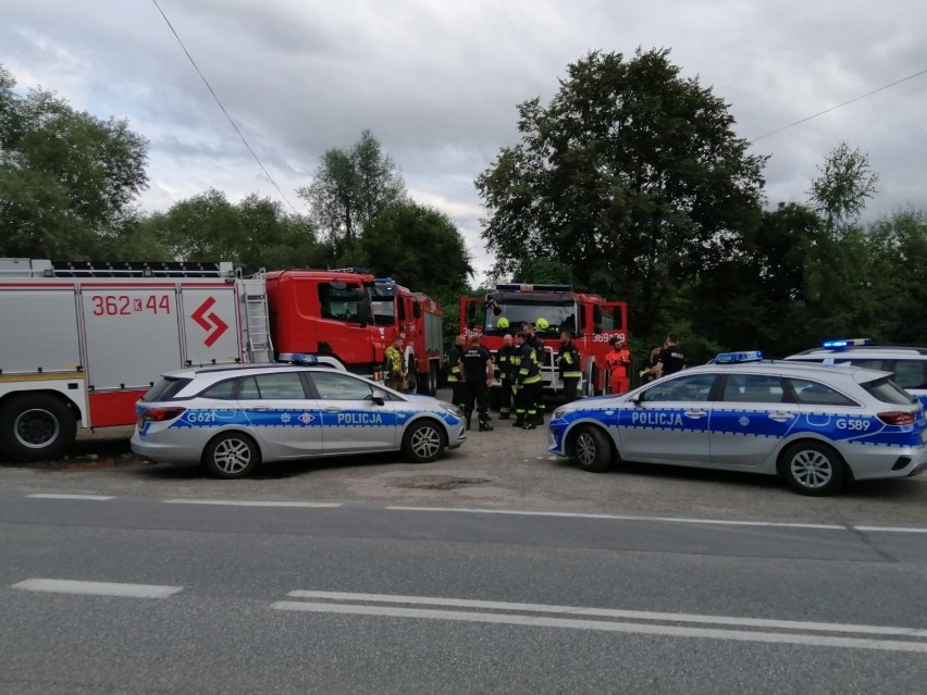 W akcji poszukiwawczej w rejonie Zakliczyna uczestniczą duże...