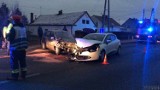 Wypadek w Lędzinach. Zderzyły się trzy samochody, trzy osoby ranne