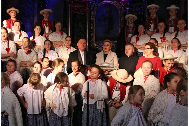 Prezydent wziął udział m.in. we wspólnym kolędowaniu