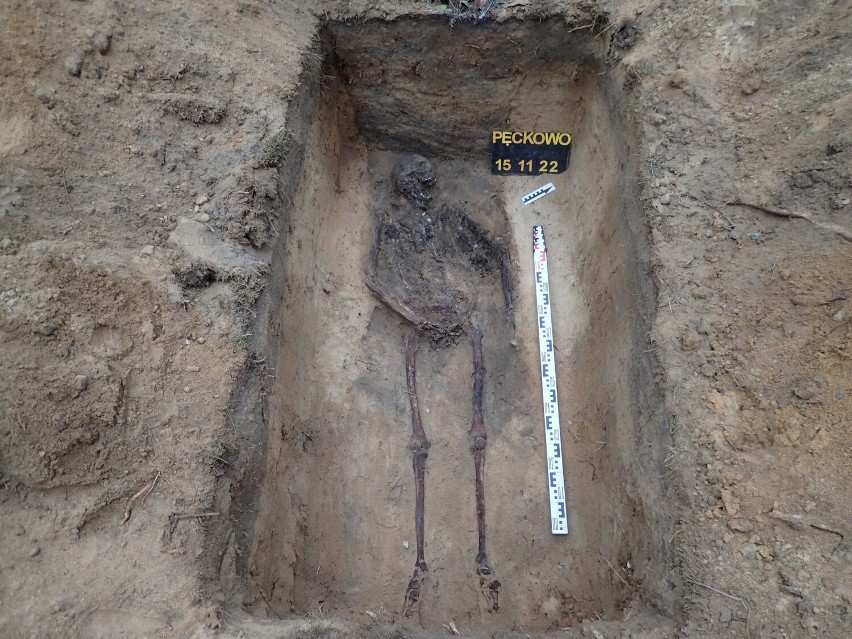W okolicach Drawska zidentyfikowano grób niemieckiego żandarma [ZDJĘCIA]