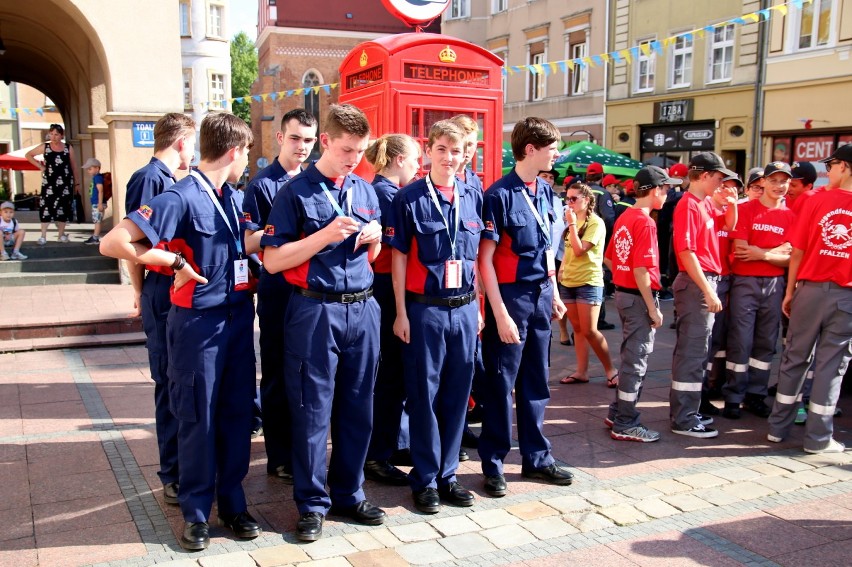 Zawody drużyn pożarniczych w Opolu oficjalnie otwarte! [wideo, zdjęcia] 