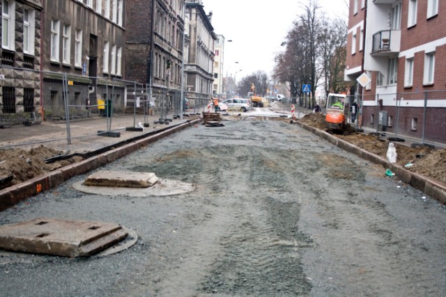 Dolne Miasto będzie jak nowe. Obecnie trwają prace m.in. na ul. Łąkowej.