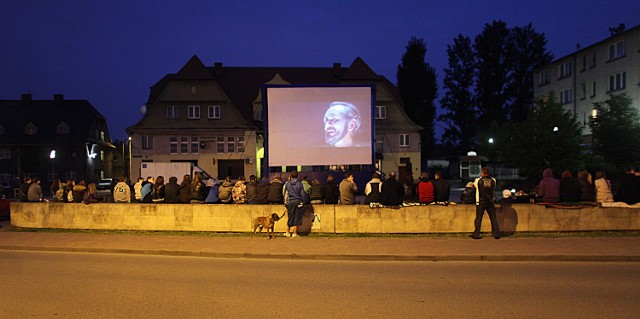 Festiwal Filmów Kultowych - Dzielnicowe Kino Objazdowe