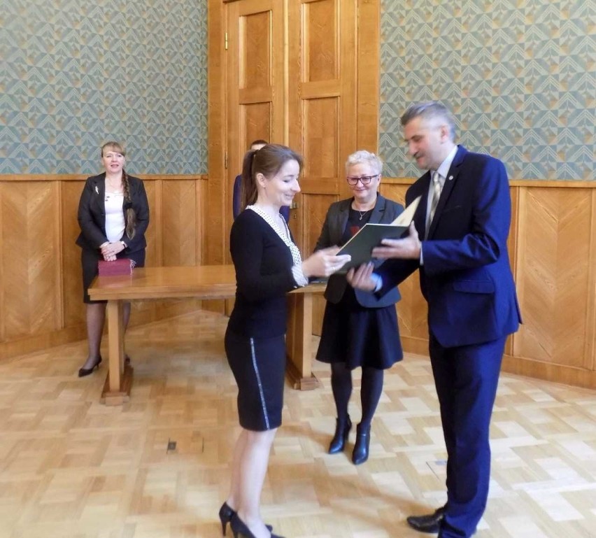 Agnieszka Marjańska nauczycielka SP w Stawkach uhonorowana w ministerstwie edukacji narodowej