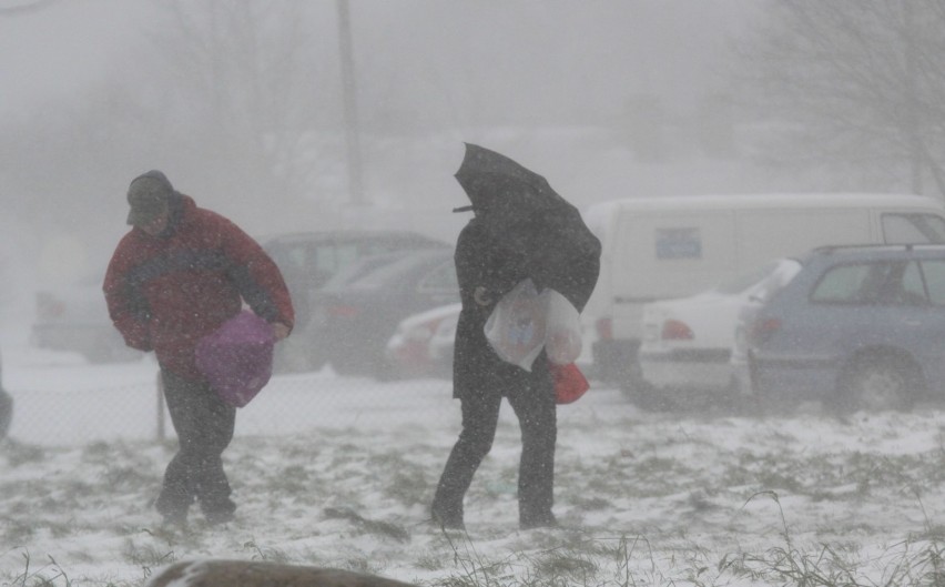 IMGW ostrzega: W piątek w Wielkopolsce możliwe zawieje i zamiecie śnieżne