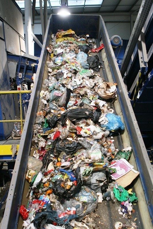 Ustawa śmieciowa: deklaracje śmieciowe należy składać w...