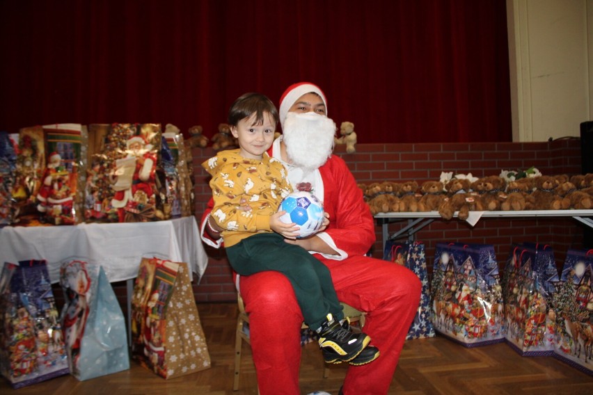 Ukraińskie dzieci spotkały się ze Świętym Mikołajem we Wronkach!