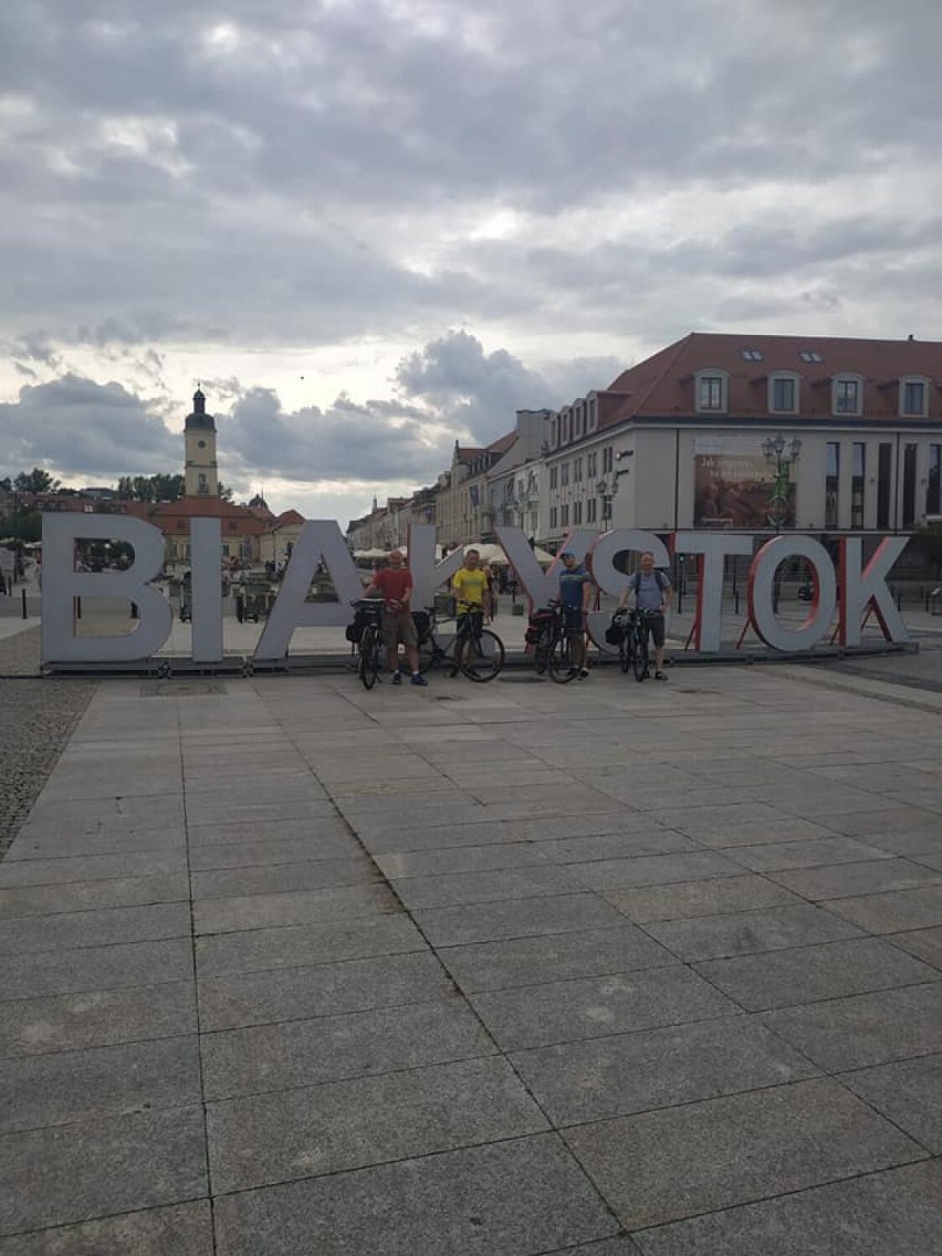 Wyprawa rowerowa nauczycieli wieluńskich szkół po malowniczych trasach podlaskich i warmińsko-mazurskich ZDJĘCIA